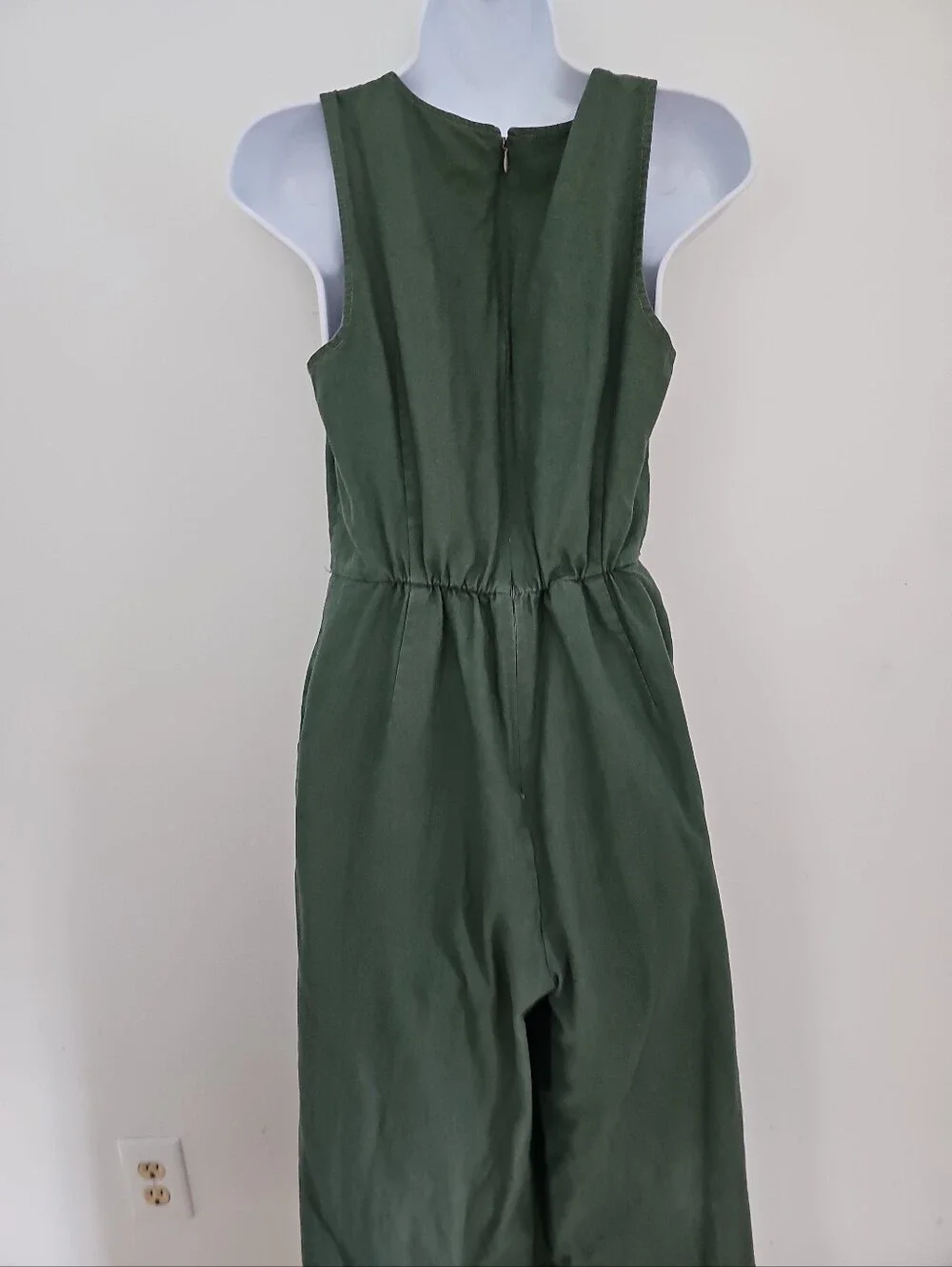 J. Crew Olive Green Sleeveless V-Neck Jumpsuit Size 4 Linen Blend Lined